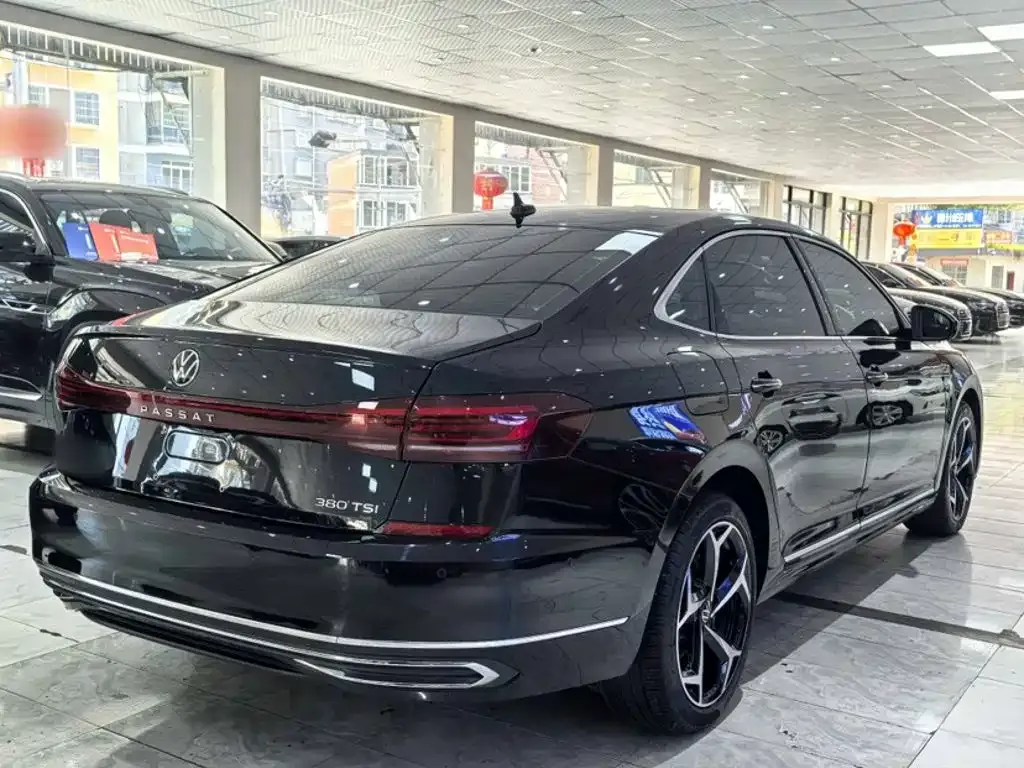 Volkswagen Passat — фото 6