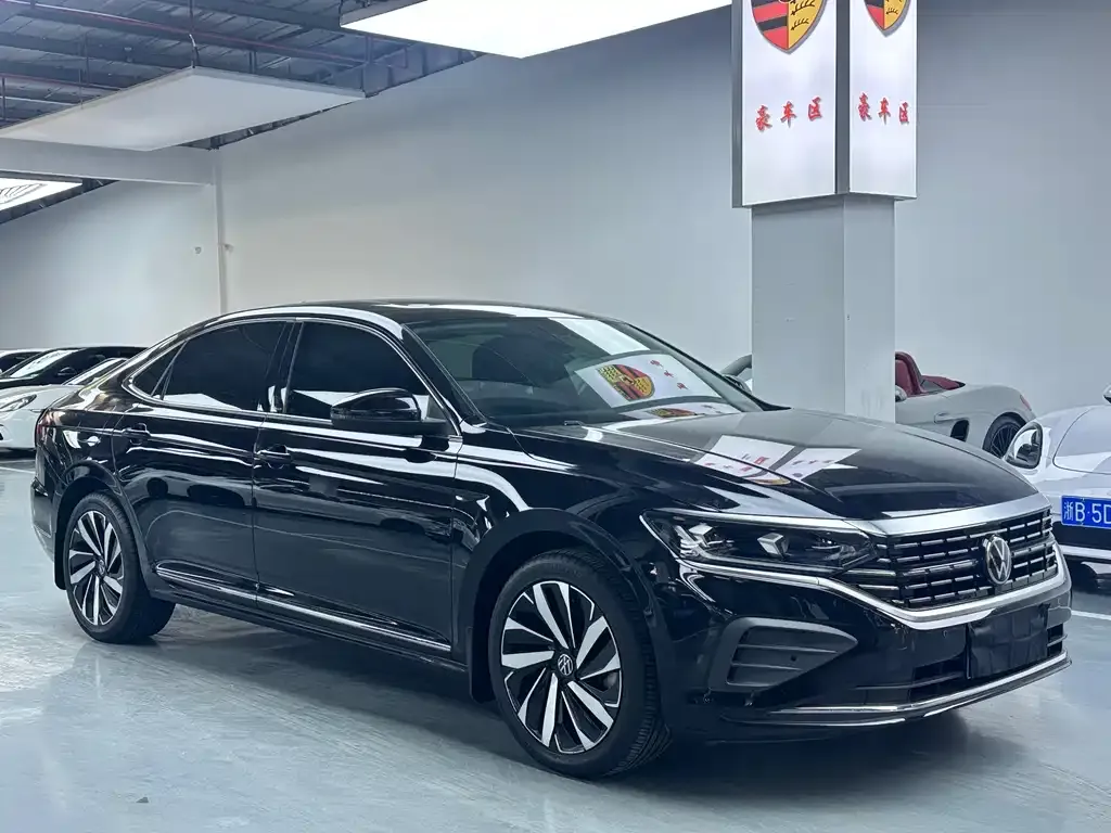 Volkswagen Passat — фото 2