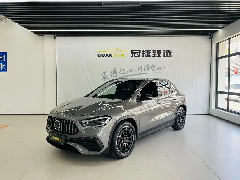 Mercedes-Benz GLA AMG