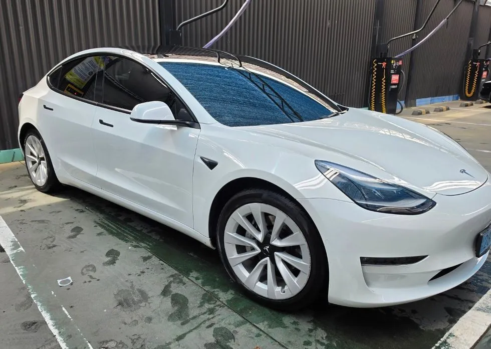 Tesla Model 3 — фото 6