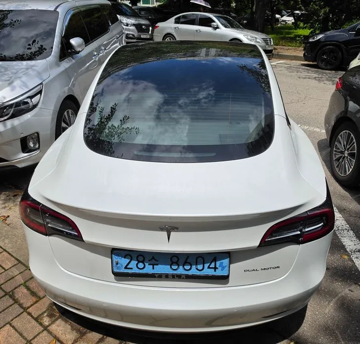 Tesla Model 3 — фото 7