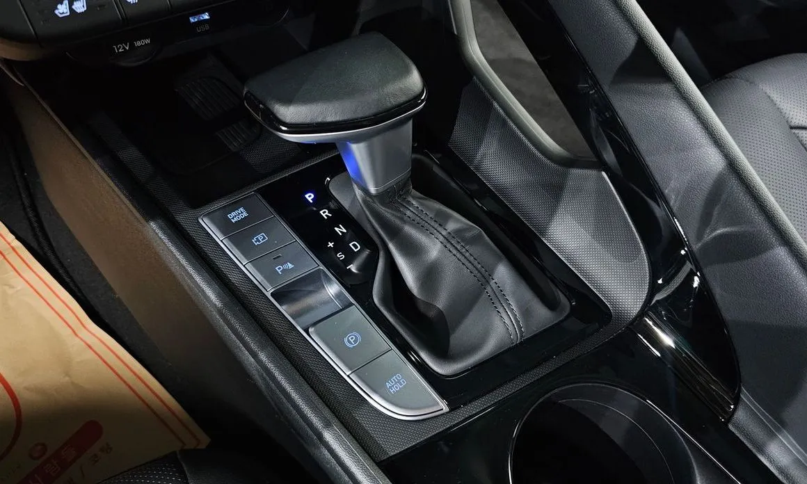 Hyundai AVANTE — фото 7