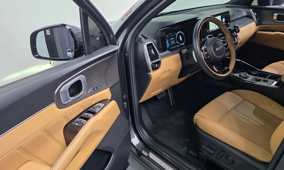 Kia Sorento — фото 8