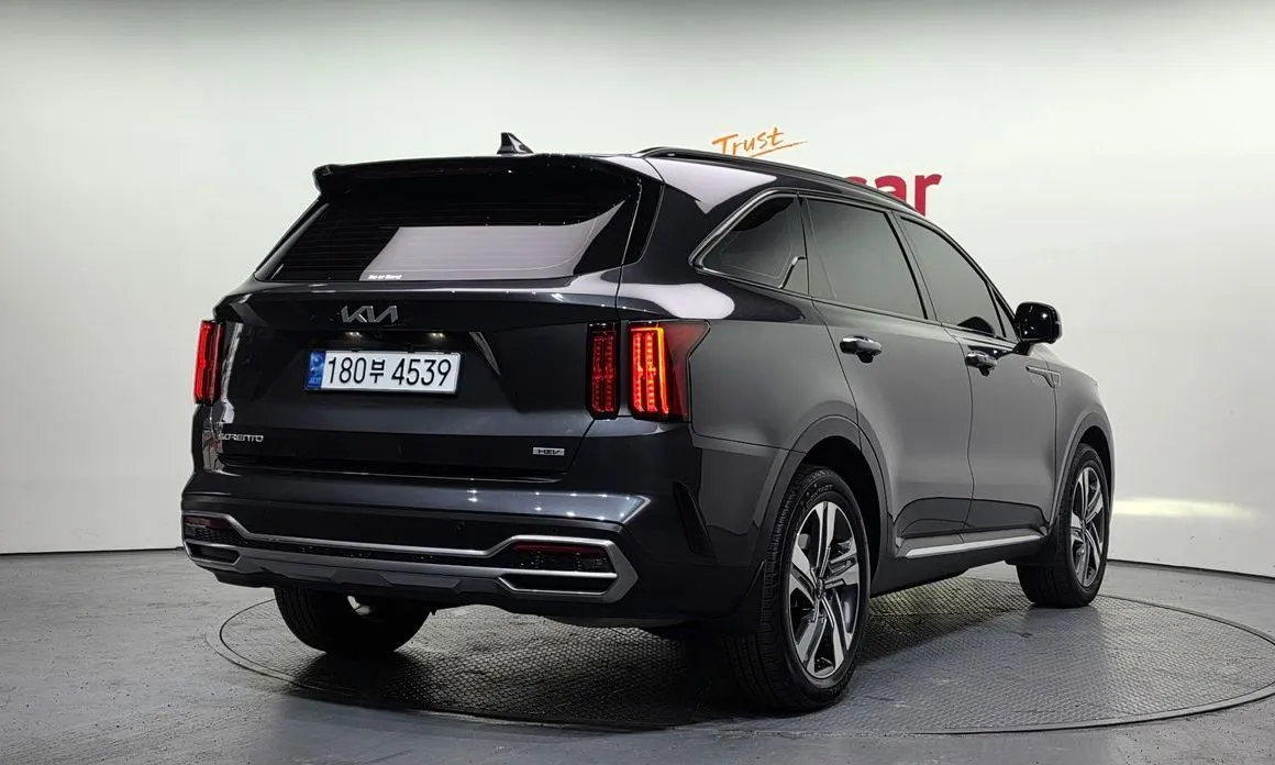 Kia Sorento — фото 4