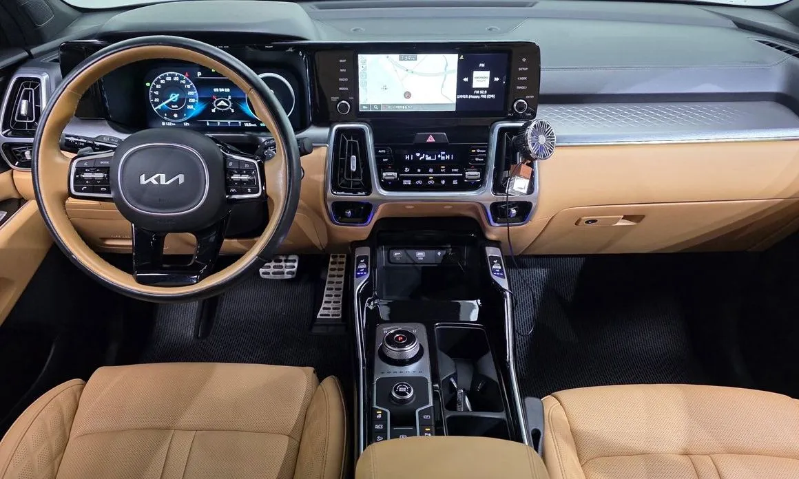 Kia Sorento — фото 7