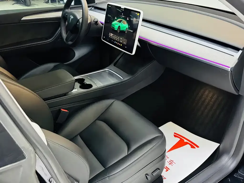 Tesla Model Y — фото 7