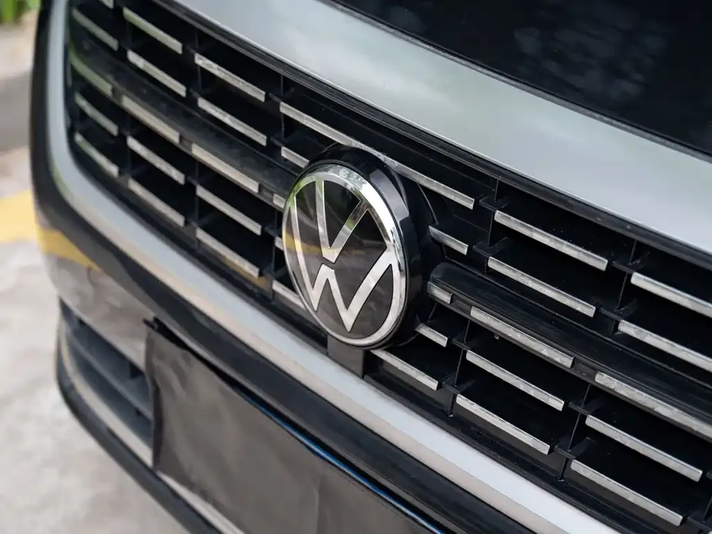 Volkswagen Passat — фото 2