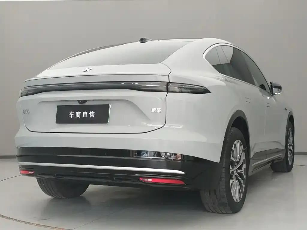 NIO EC6 — фото 10