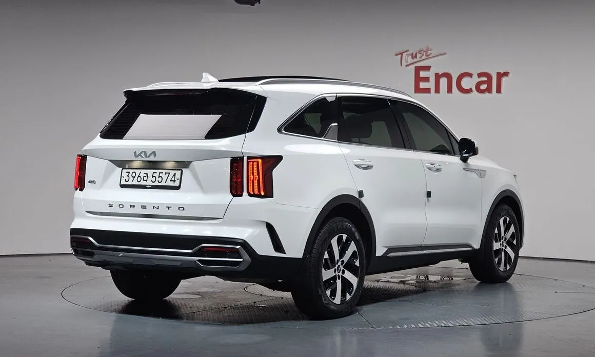 Kia Sorento — фото 7