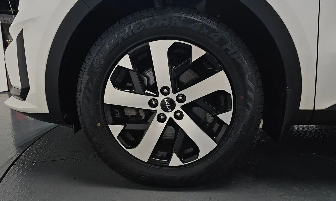 Kia Sorento — фото 4