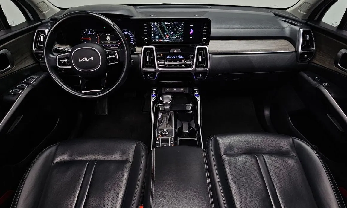 Kia Sorento — фото 5