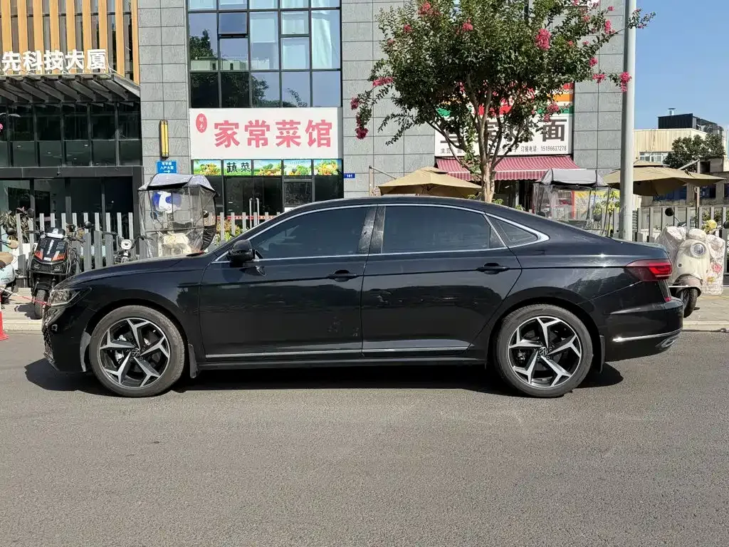 Volkswagen Passat — фото 10