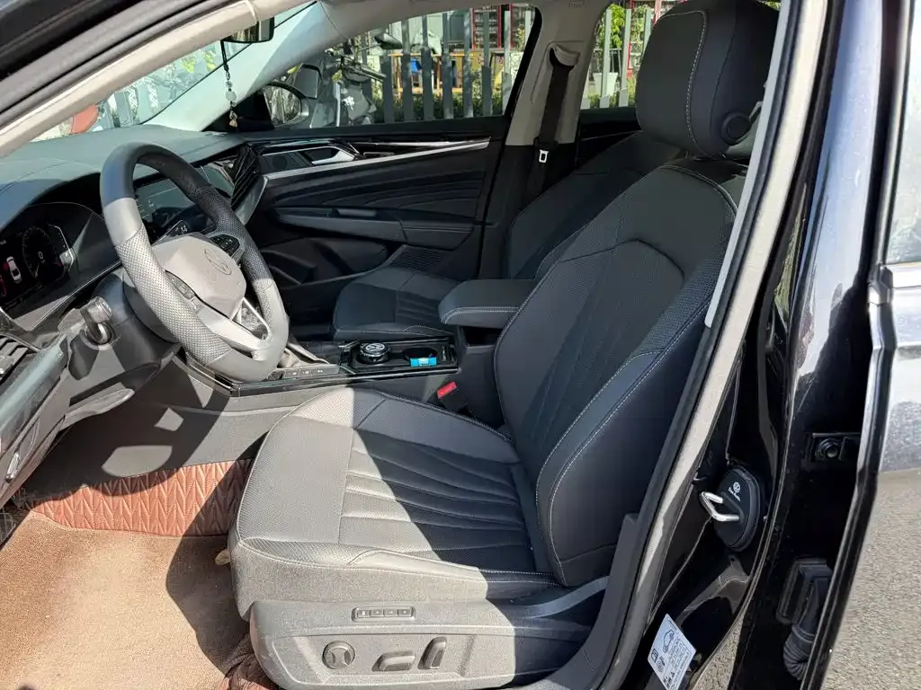 Volkswagen Passat — фото 7