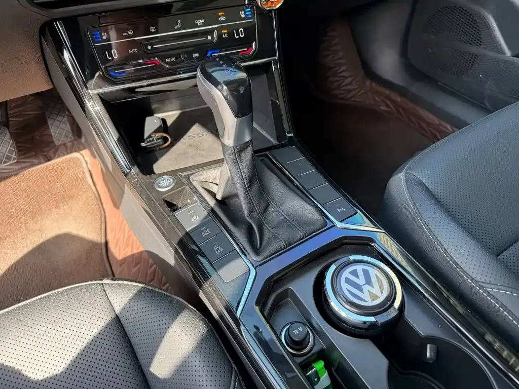 Volkswagen Passat — фото 3