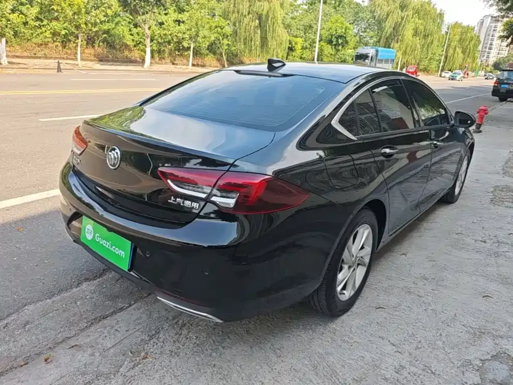 Buick Regal — фото 10