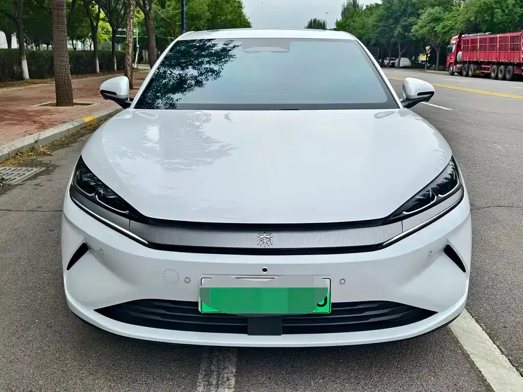 BYD Qin L — фото 1
