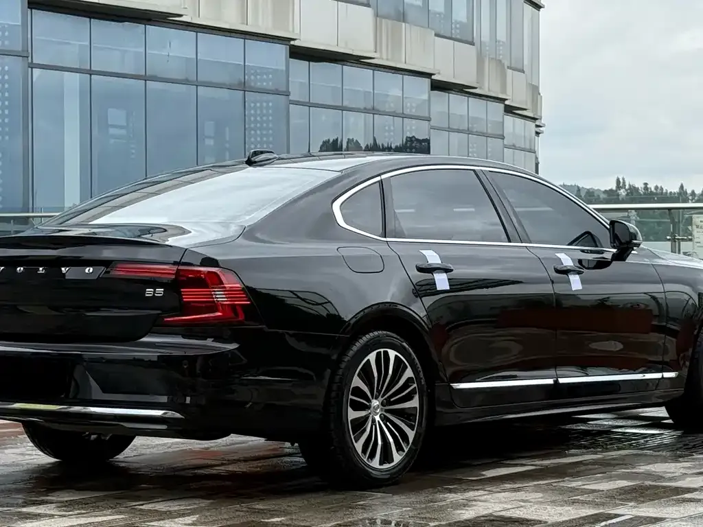 Volvo S90 — фото 4