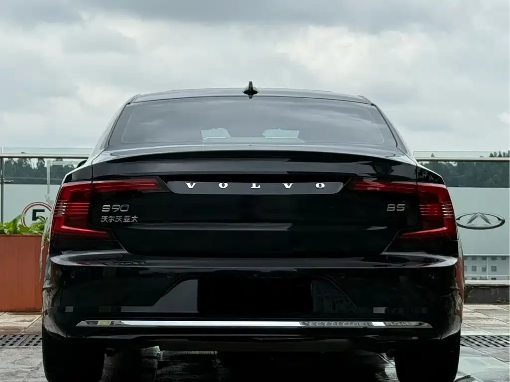 Volvo S90 — фото 2