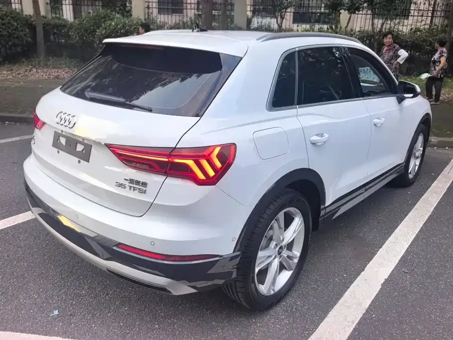 Audi Q3 — фото 7