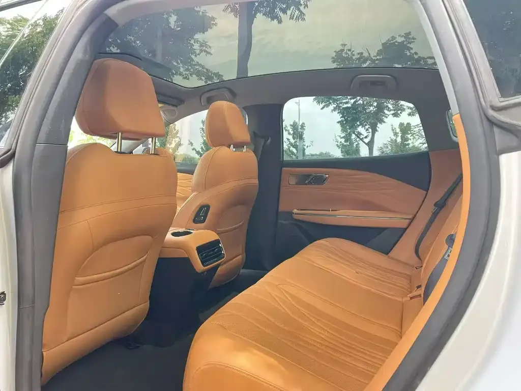 Geely Galaxy Xingyao 8 2025 из CN, фото 3