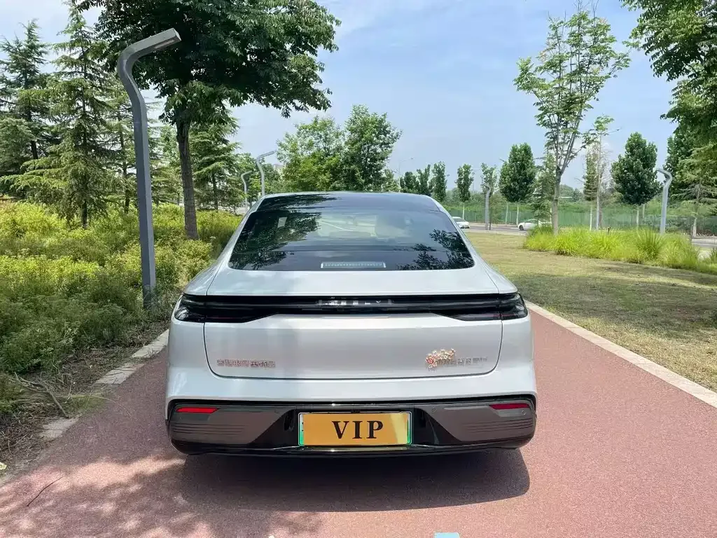 Geely Galaxy Xingyao 8 2025 из CN, фото 9