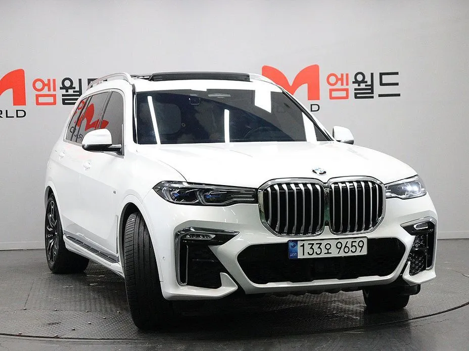 BMW X7 — фото 3