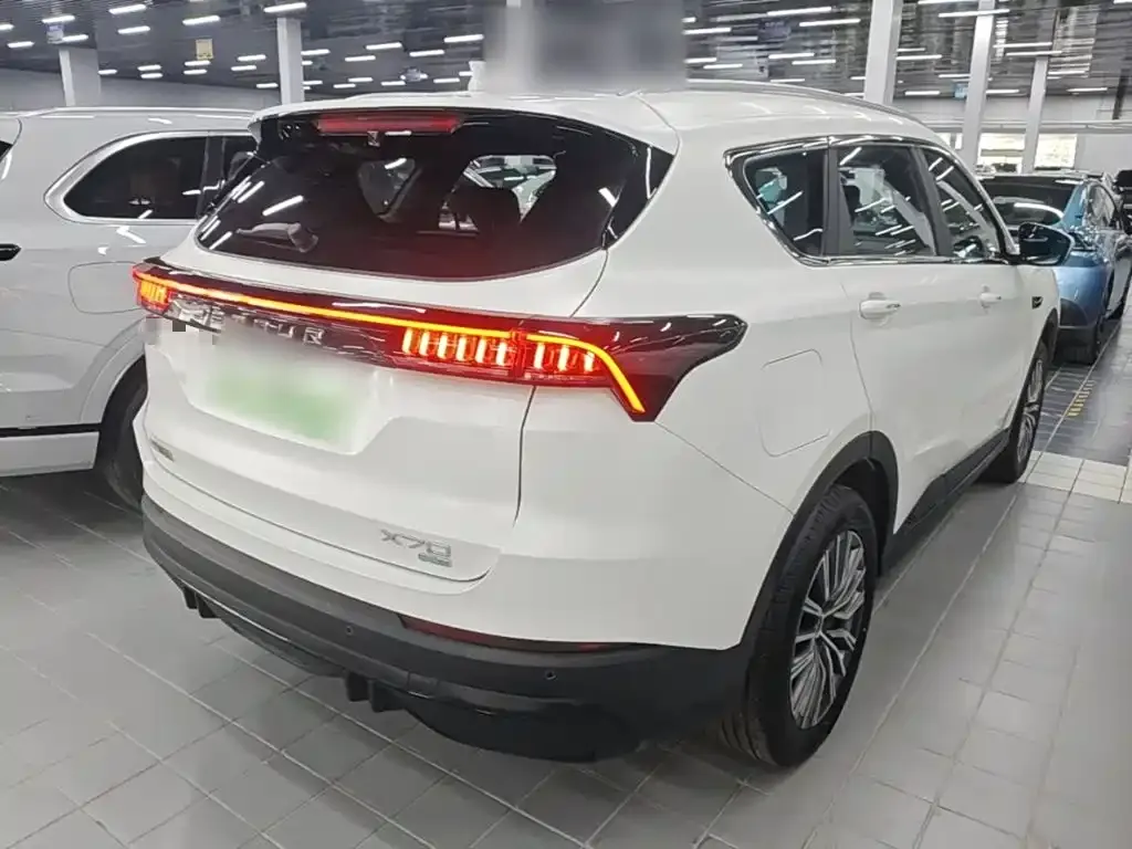 Jetour X70 C-DM — фото 4