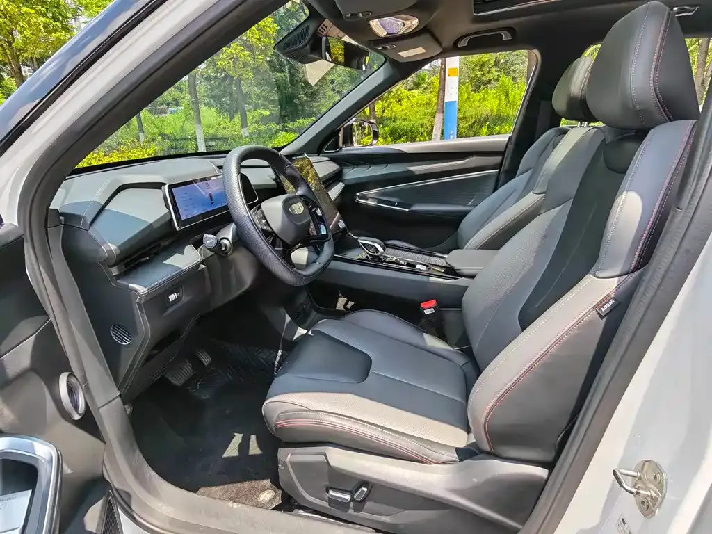 Geely Boyue 2024 из CN, фото 3