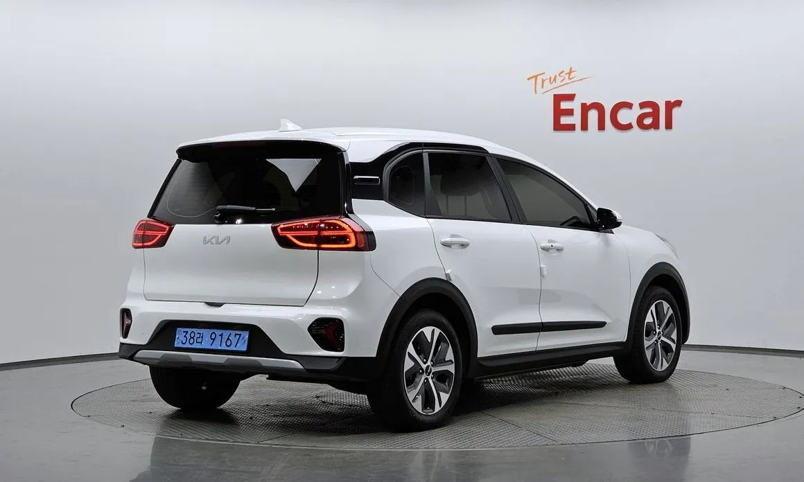 Kia Niro 2023 из KR, фото 4