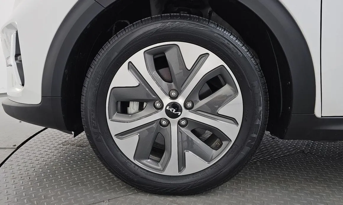 Kia Niro 2023 из KR, фото 6