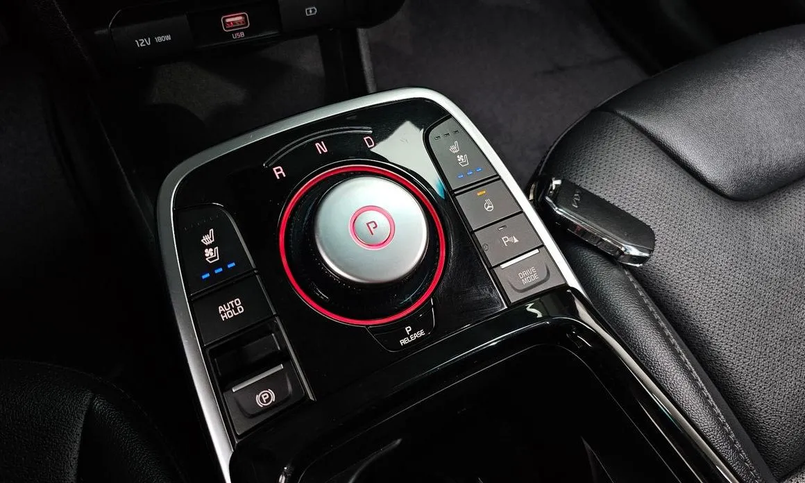 Kia Niro 2023 из KR, фото 8