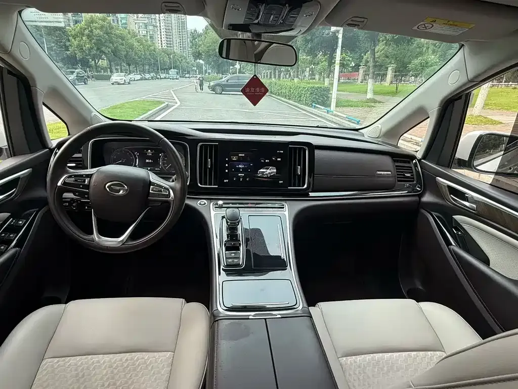 GAC Motor Trumpchi M8 — фото 2