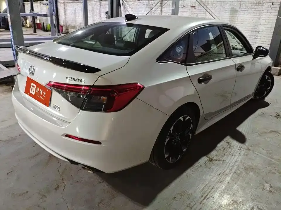 Honda Civic — фото 10