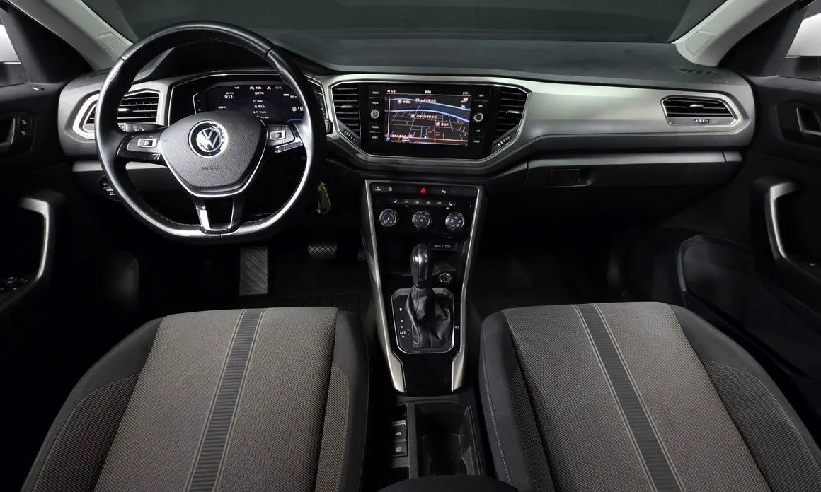 Volkswagen T-Roc 2021 из KR, фото 4