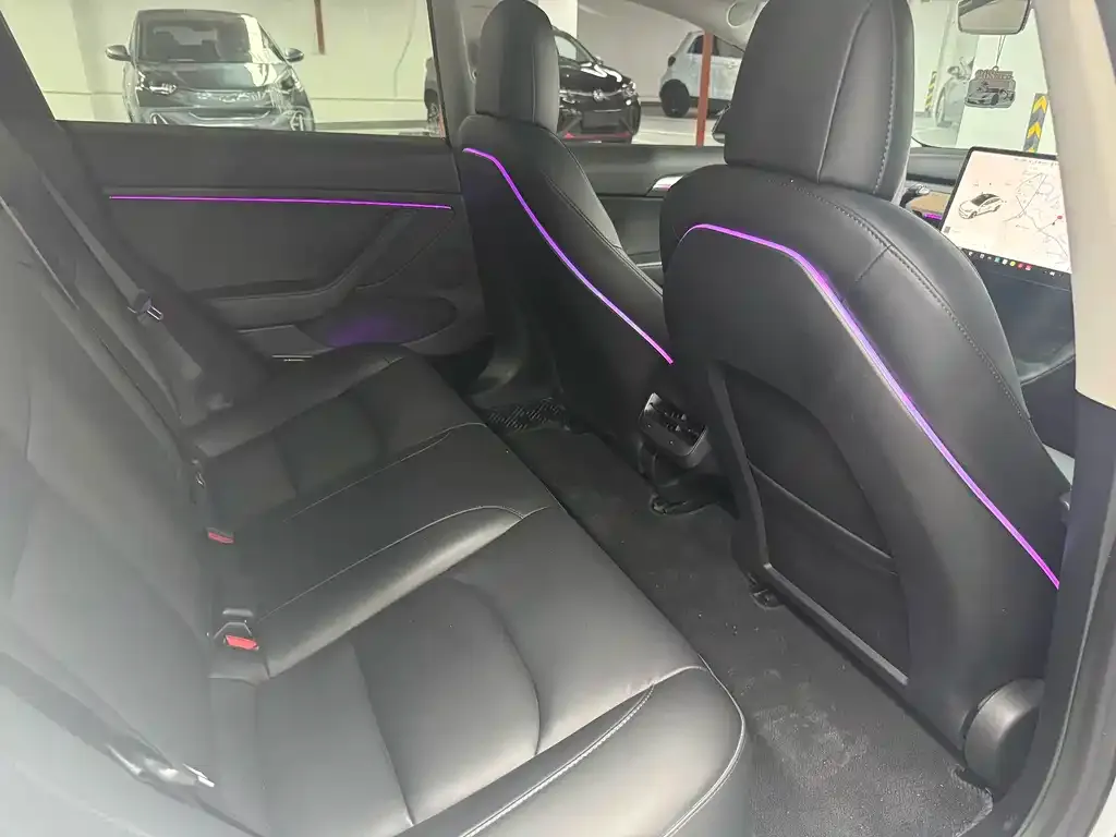 Tesla Model 3 — фото 2