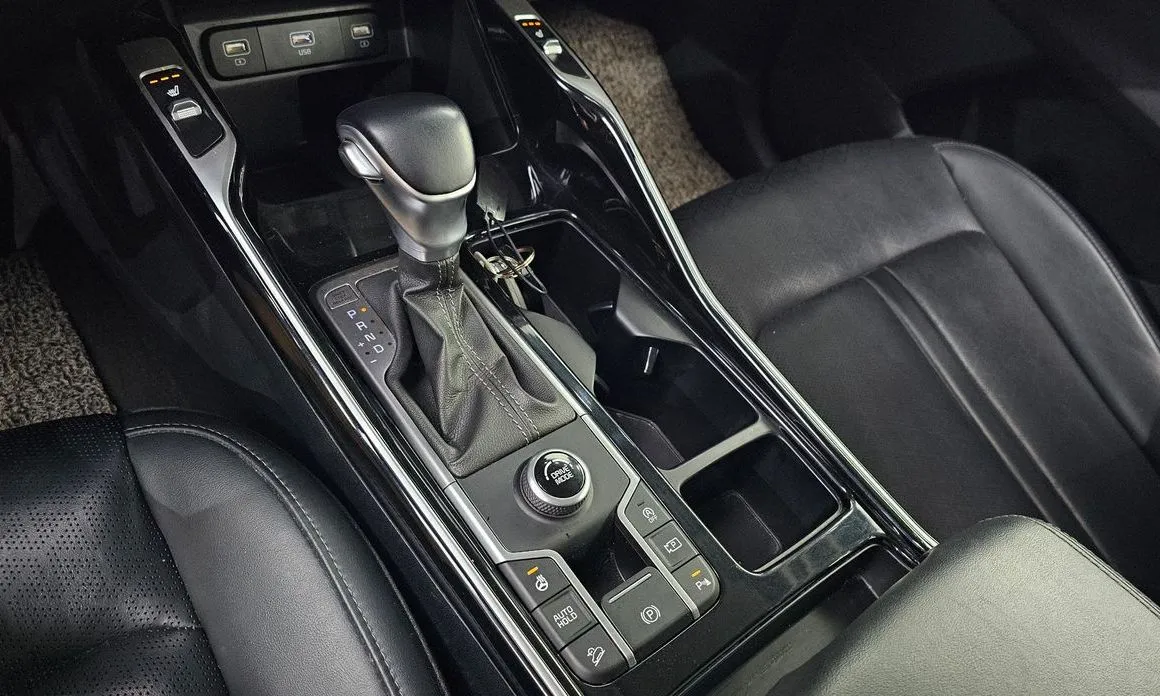 Kia Sorento — фото 10