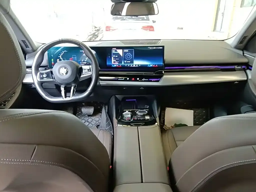 BMW 5 Series — фото 2