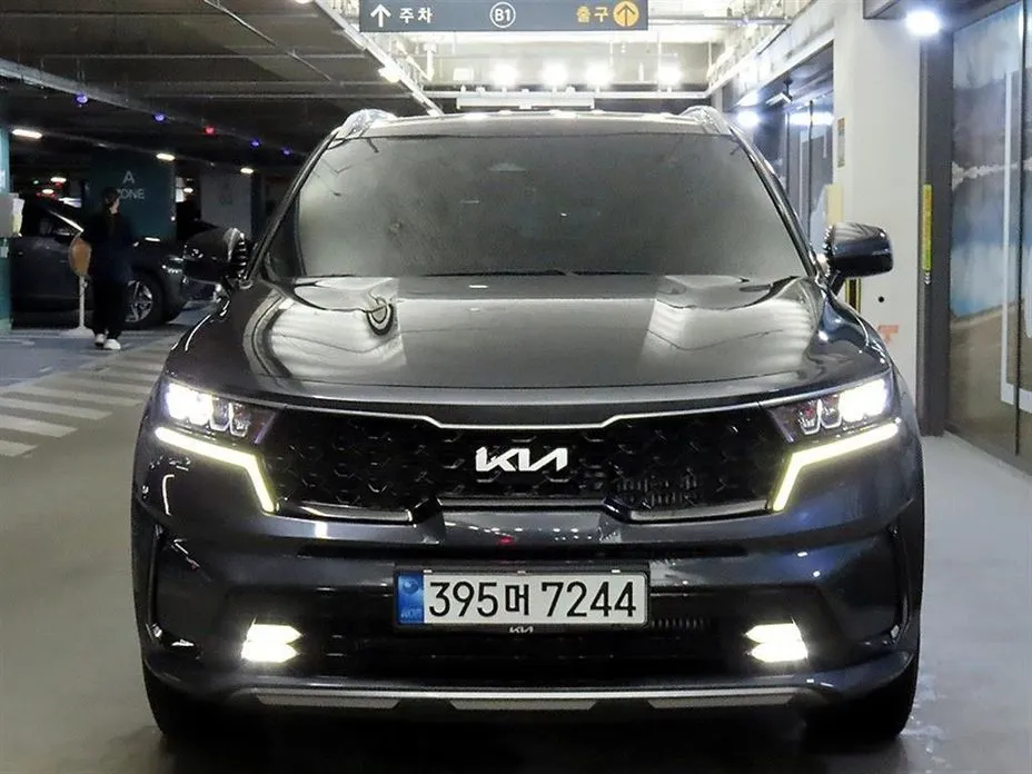 Kia Sorento — фото 10