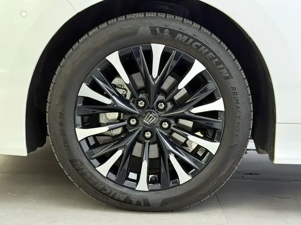 Toyota Vellfire — фото 7