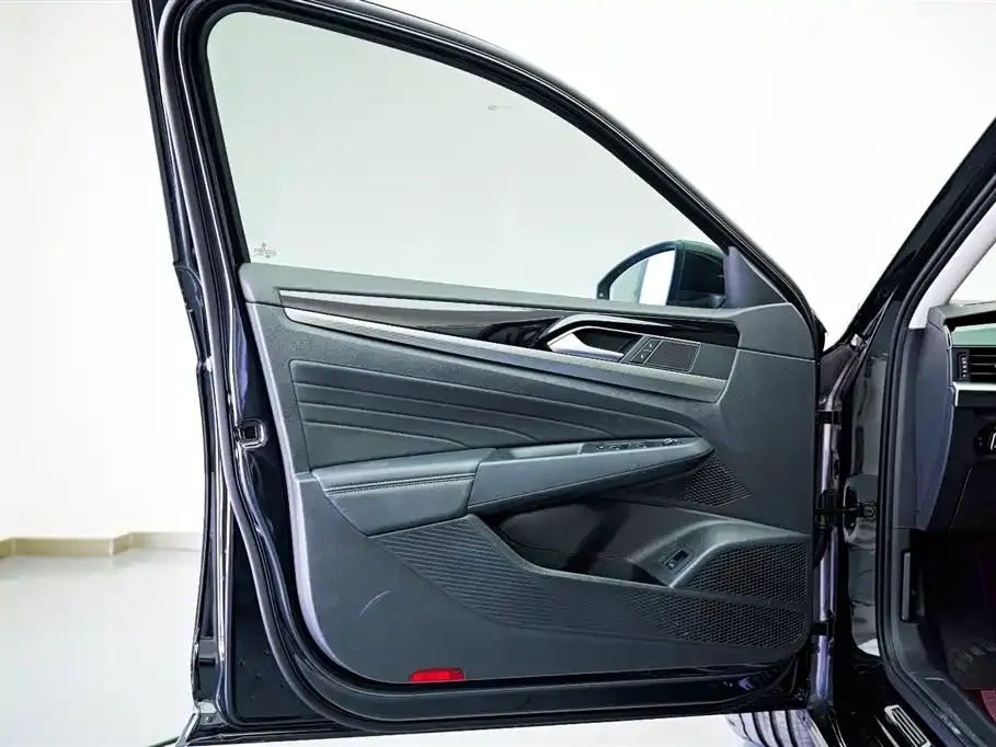 Volkswagen Passat — фото 9
