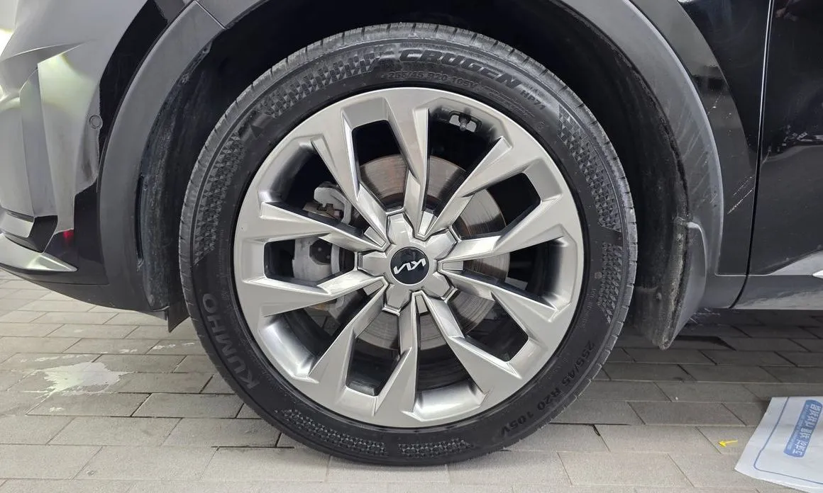 Kia Sorento — фото 3