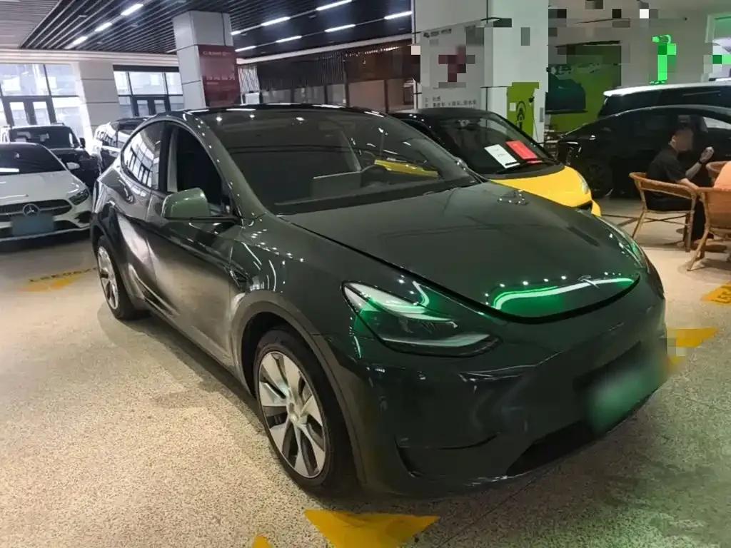 Tesla Model Y — фото 7