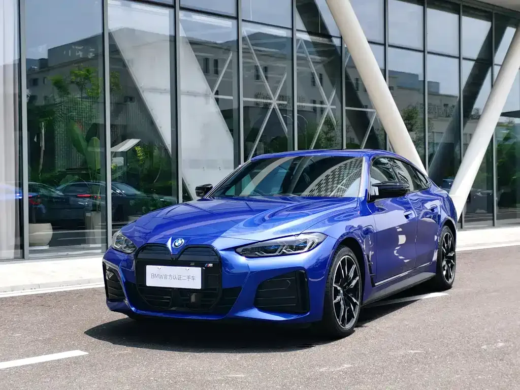 BMW i4 — фото 1