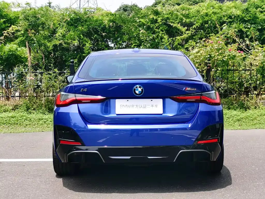 BMW i4 — фото 6