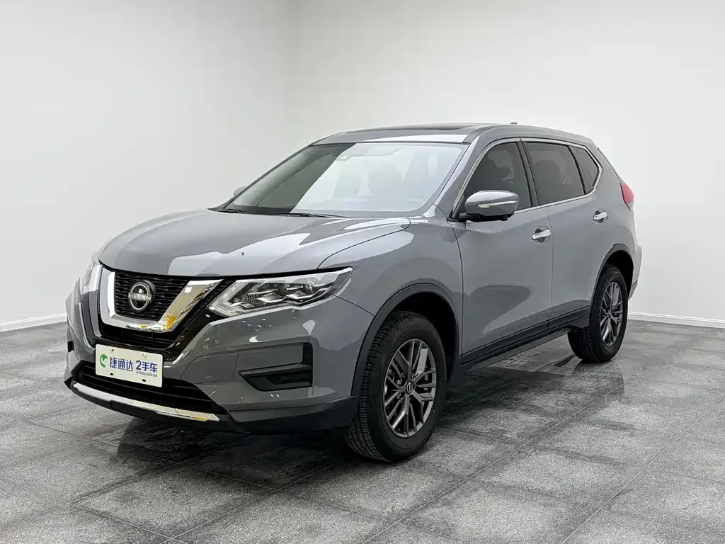 Nissan X-Trail — фото 1