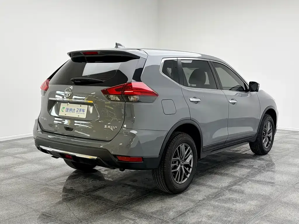 Nissan X-Trail — фото 4