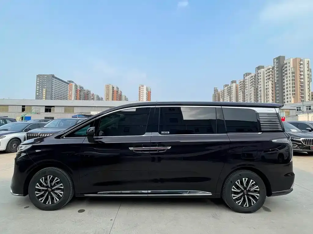 Hongqi HQ9 PHEV — фото 6