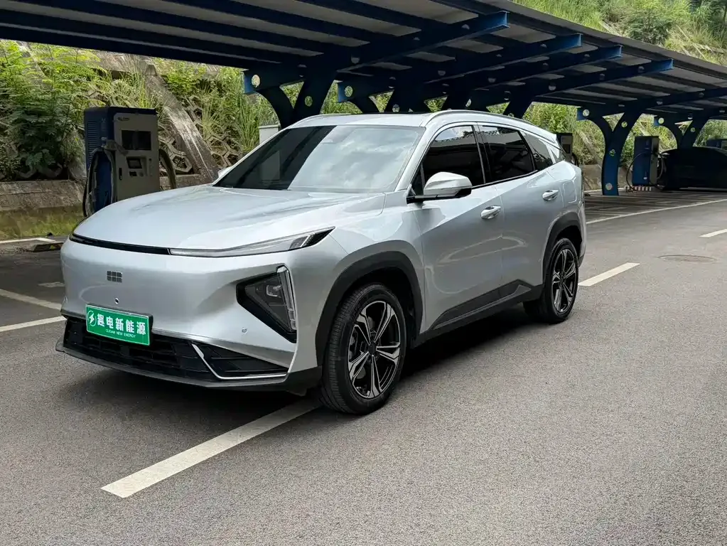Geely Galaxy L7 — фото 1