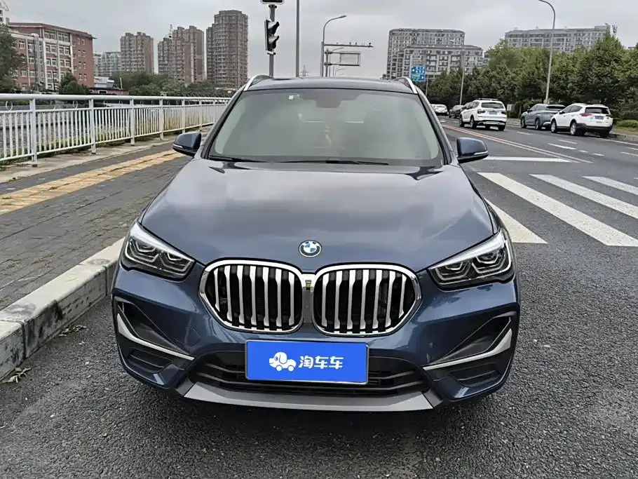 BMW X1 — фото 8