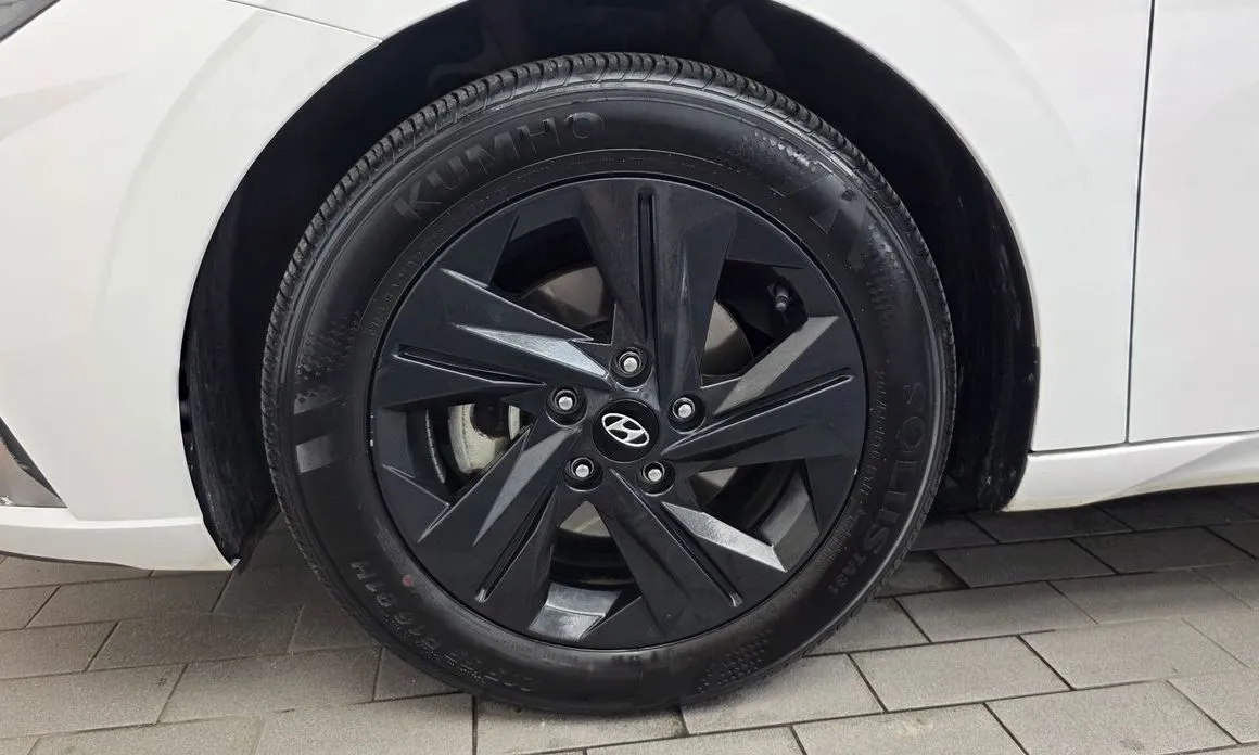 Hyundai AVANTE — фото 6